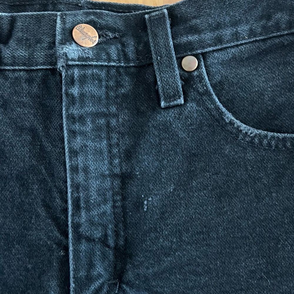 Wrangler Black Frayed Denim Shorts - Picture 3 of 8